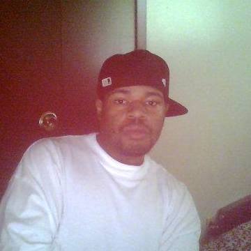 Dionandre Daniels, 37, Kalamazoo, United States