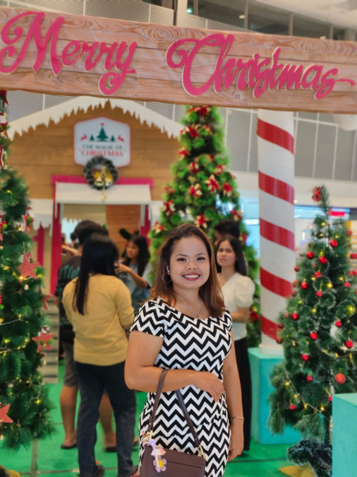 Lola Nainggolan, 29, Singapore, Singapore