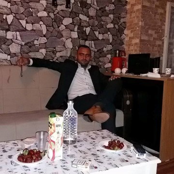 Aydın Ayar, 41, Istanbul, Turkey