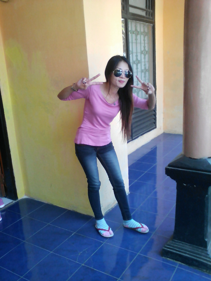 Dara, 53, Bandung, Indonesia