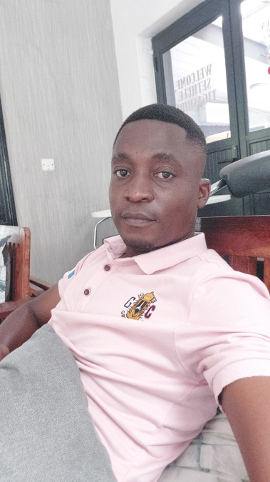 fungai manatse, 40, Harare, Zimbabwe