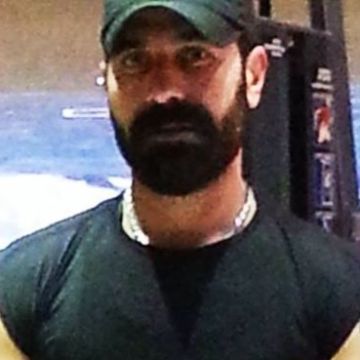 Masör Kaya, 42, Istanbul, Turkey