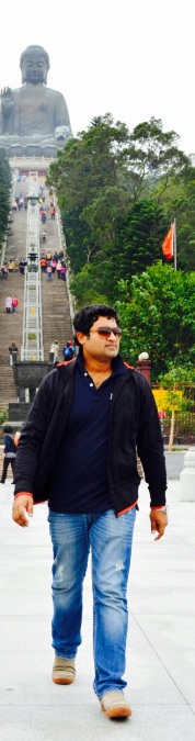 Roshan, 39, Dubai, United Arab Emirates