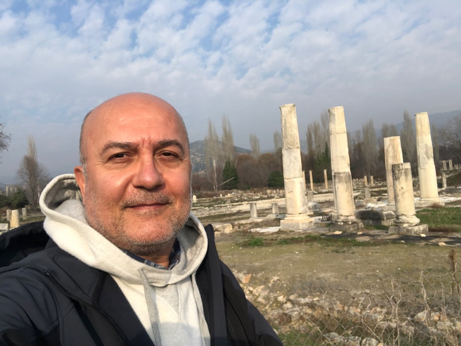 HALUK ÜNAL, 57, Istanbul, Turkey