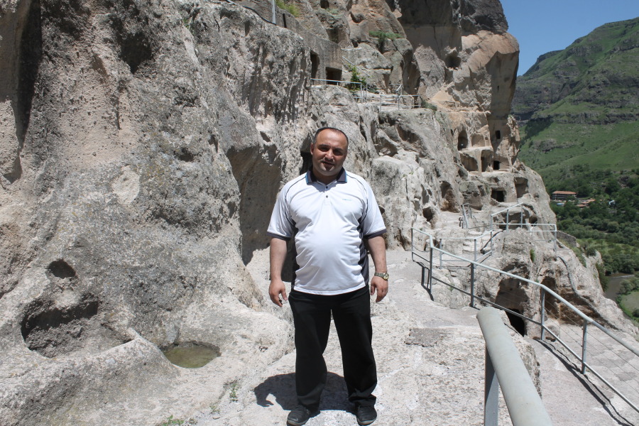 nikusha, 43, Tbilisi, Georgia