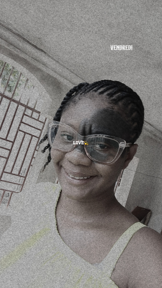 Lourdjie, 23, Port-au-Prince, Haiti