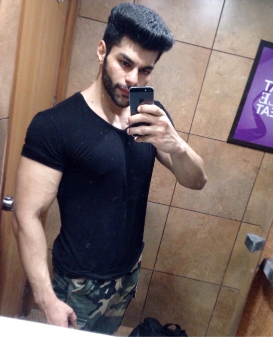 Rohit, 33, New Delhi, India