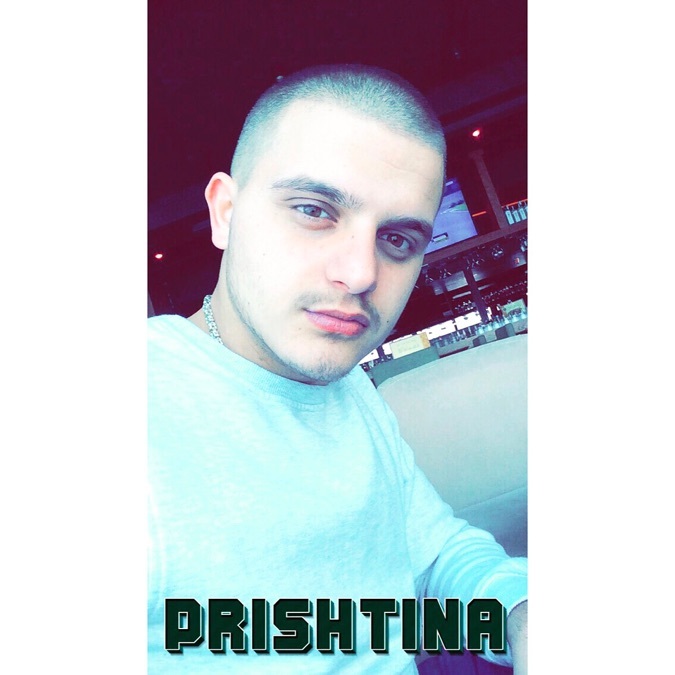 Jeton, 29, Prizren District, Serbia