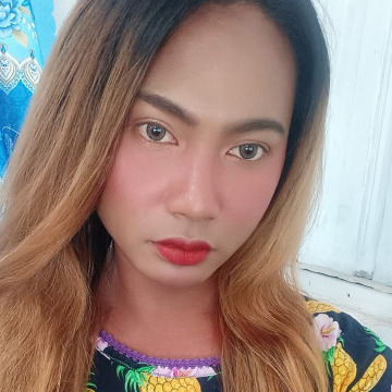 Yunnie Santillan, 37, Port Moresby, Papua New Guinea
