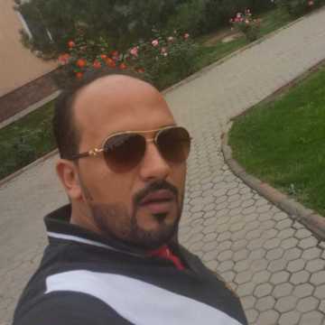 abdalla, 42, Dubai, United Arab Emirates