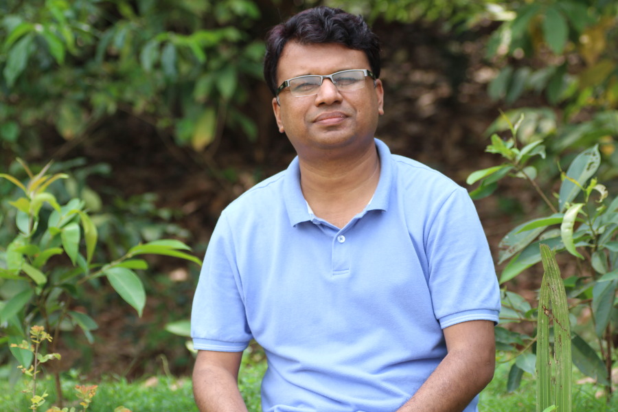 ashraf, 49, Dhaka, Bangladesh