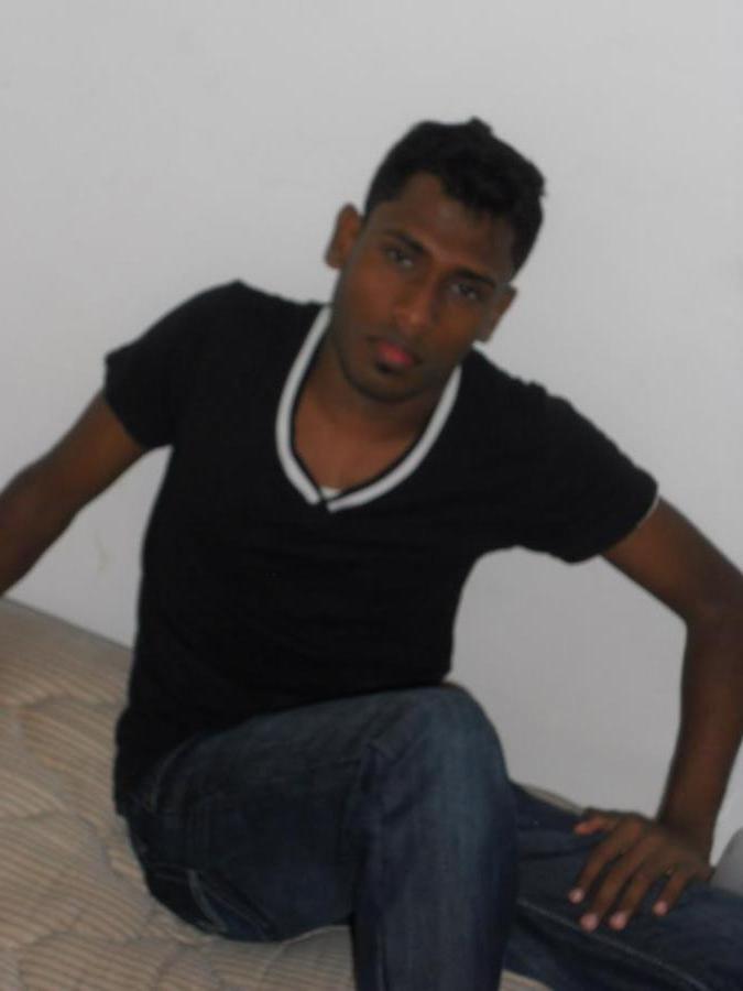 Zaharan, 35, Dubai, United Arab Emirates