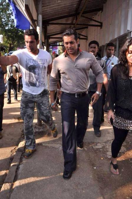 Dabangg Araav, 31, Ni Dilli, India