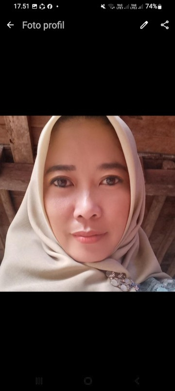 Dona, 43, Bandar Lampung, Indonesia