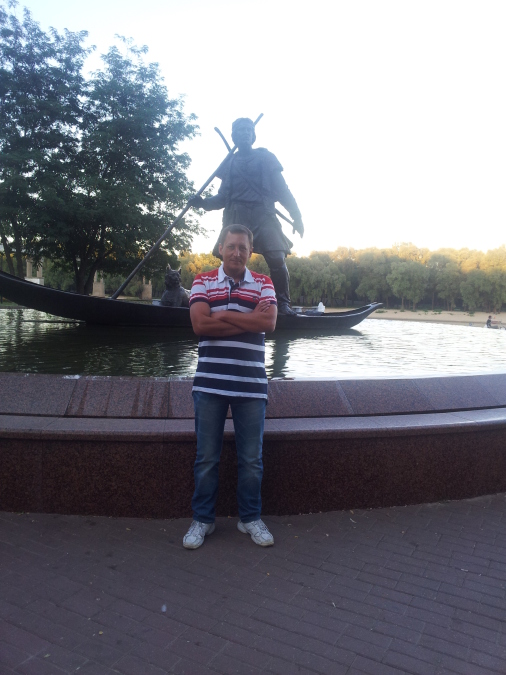 Victor, 51, Vancouver, Canada