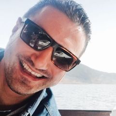 Özkan, 45, Izmir, Turkey