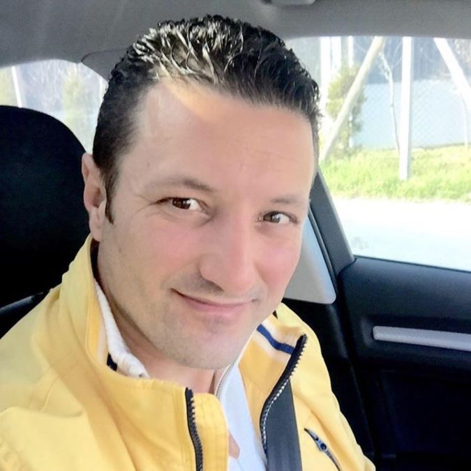 Özkan, 45, Izmir, Turkey