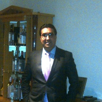 Faisal, 50, Dubai, United Arab Emirates