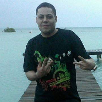 Eduardo, 42, Bayamon, Puerto Rico