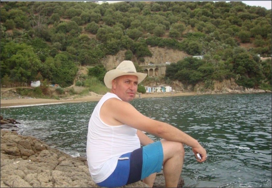 Mourad Bensafi, 49, Constantine, Algeria