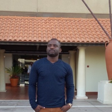 Taiwo, 48, Dubai, United Arab Emirates