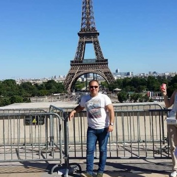 Issa, 47, Basrah, Iraq