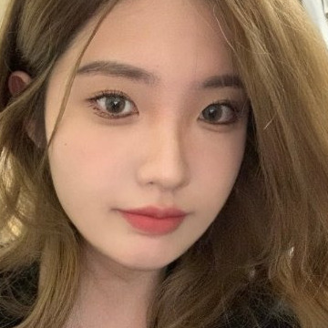 Ula, 25, Tokyo, Japan