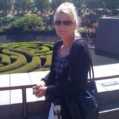 Karen, 69, Palm Springs, United States