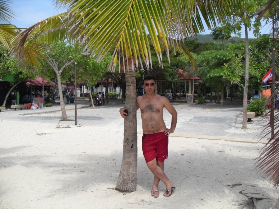 adem, 44, Istanbul, Turkey