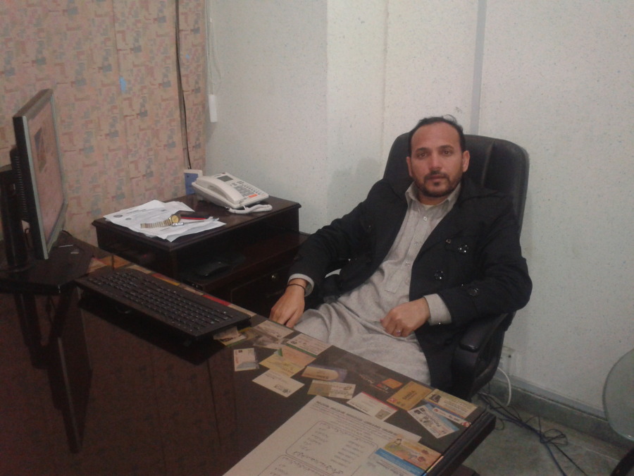 aslam khan, 45, Peshawar, Pakistan