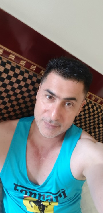 Saif, 44, Dubai, United Arab Emirates
