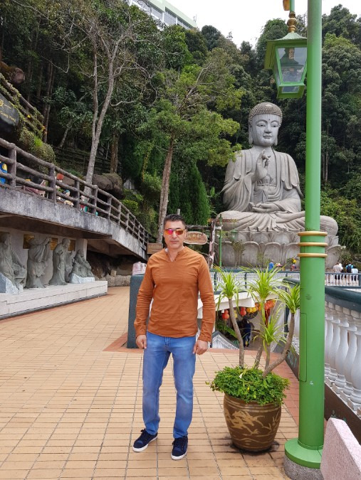 Saif, 44, Dubai, United Arab Emirates