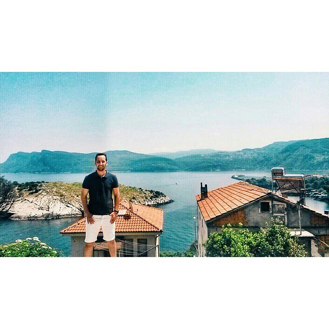 Sezer çatalkaya, 38, Izmir, Turkey