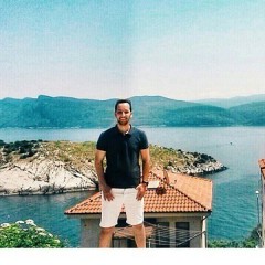 Sezer çatalkaya, 38, Izmir, Turkey