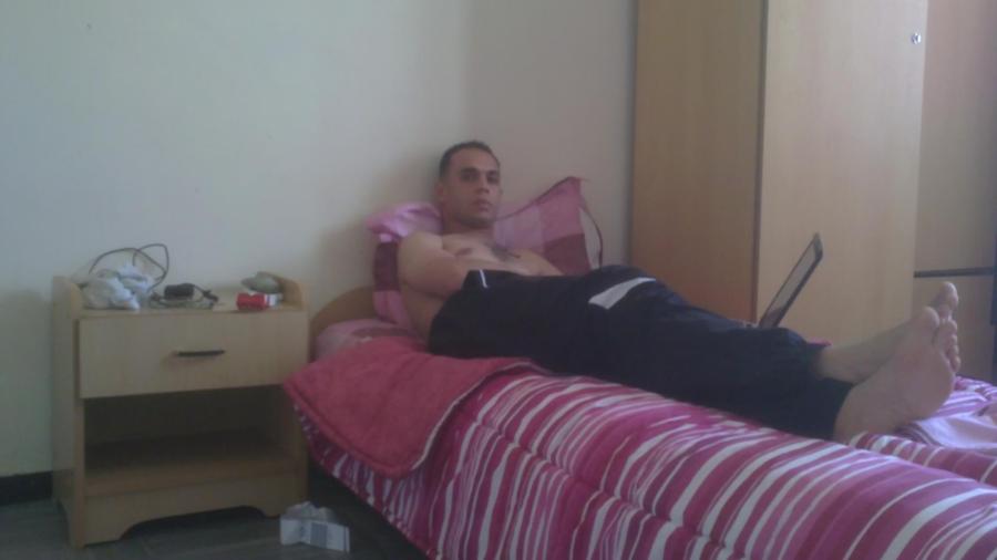 Leanne Paul, 40, Constantine, Algeria