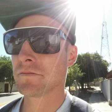 Matt, 39, Perth, Australia