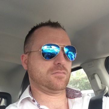 Dave Glennon, 48, Dubai, United Arab Emirates