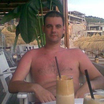 Enrik Stajo, 37, Tirana, Albania
