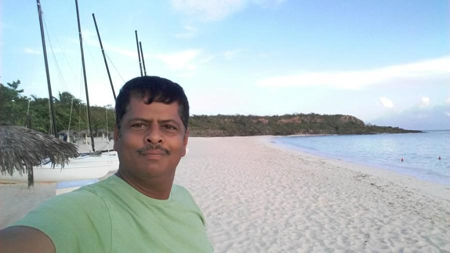 skype i d  Dhina30, 57, Abu Dhabi, United Arab Emirates