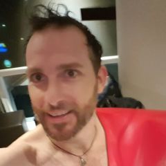 Kris Reid, 45, Phnumpenh, Cambodia