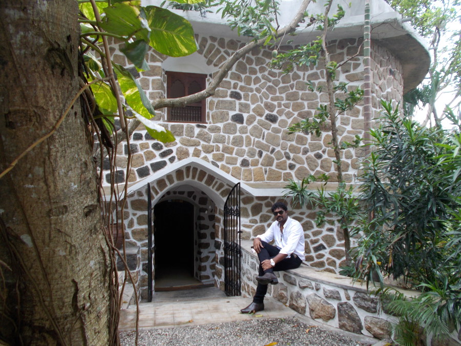 santhosh, 45, Thiruvananthapuram, India