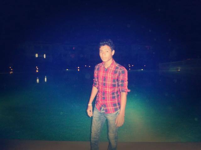 Hedi Suissi, 29, Tunis, Tunisia