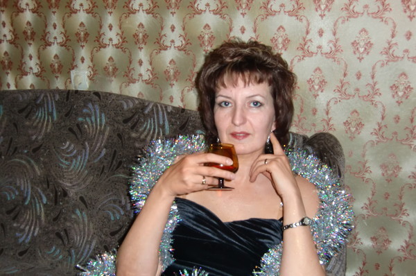 Marina, 63, Saint Petersburg, Russian Federation