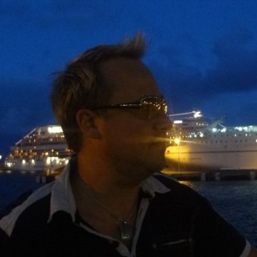 Velimir Zalyotnev, 46, Minsk, Belarus