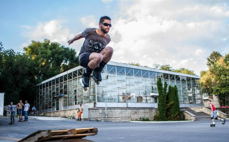 Sid Smith, 33, Kishinev, Moldova