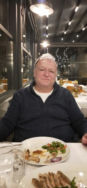 Doğan, 57, Istanbul, Turkey