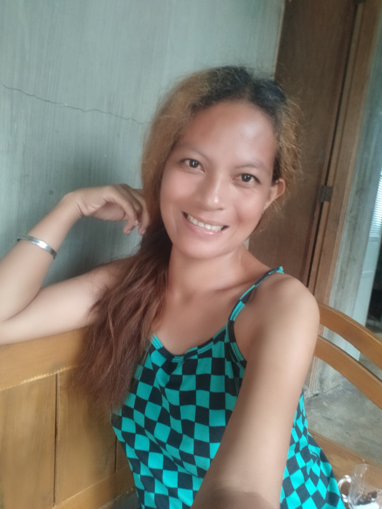 Janet Aspiras, 38, Villasis, Philippines