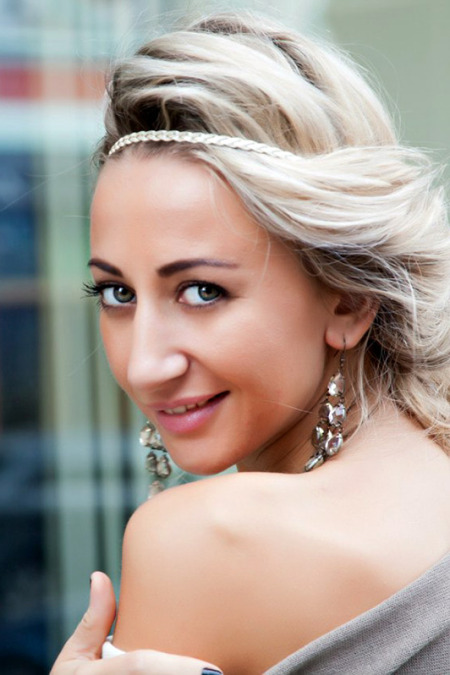 love, 42, China, United States