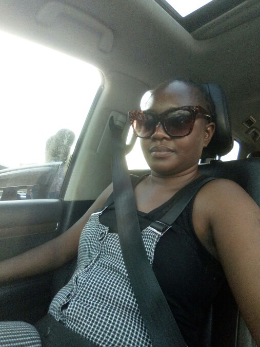 Vee, 40, Harare, Zimbabwe