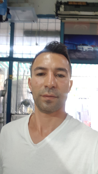 Recep Kogukkay, 35, Istanbul, Turkey